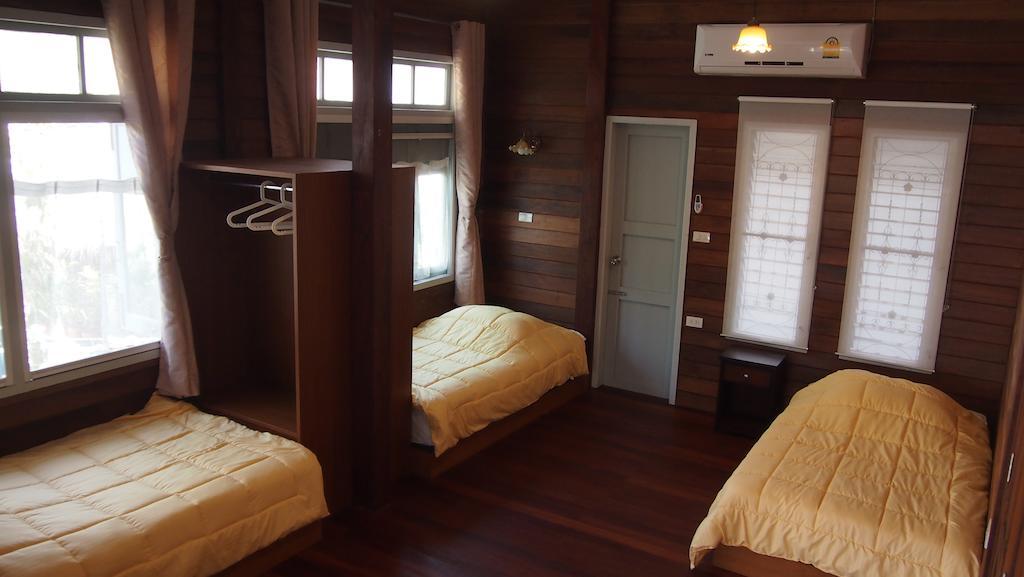 Bed and Breakfast Ban Boonchu Ayutthaya Pokoj fotografie