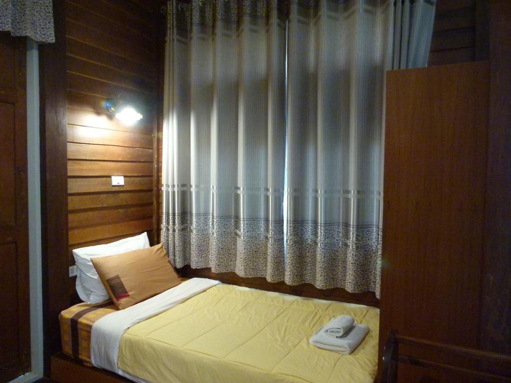 Bed and Breakfast Ban Boonchu Ayutthaya Exteriér fotografie